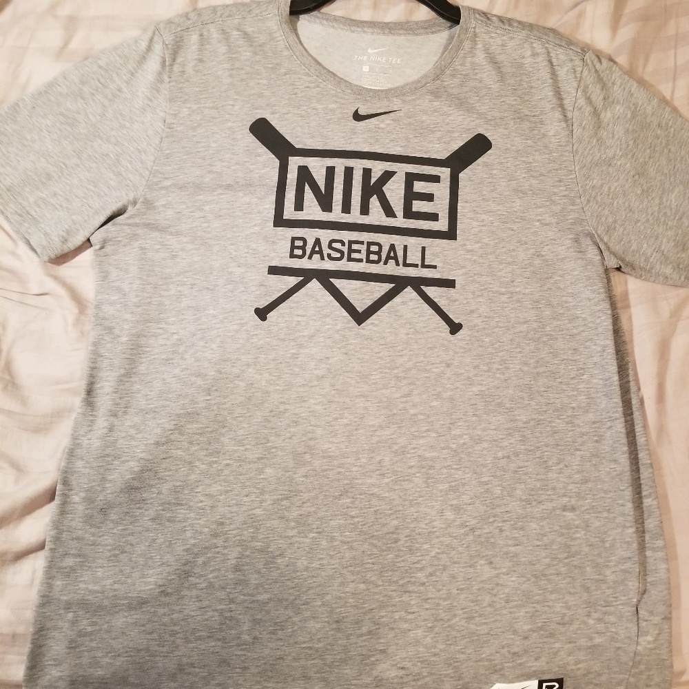 Nike t-shirt